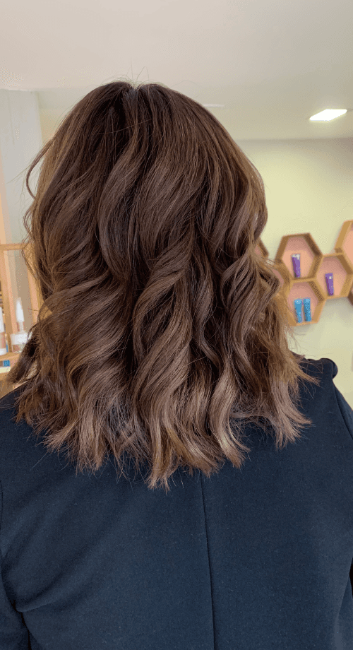 Muestra de estado de cabello recuperado y saludable